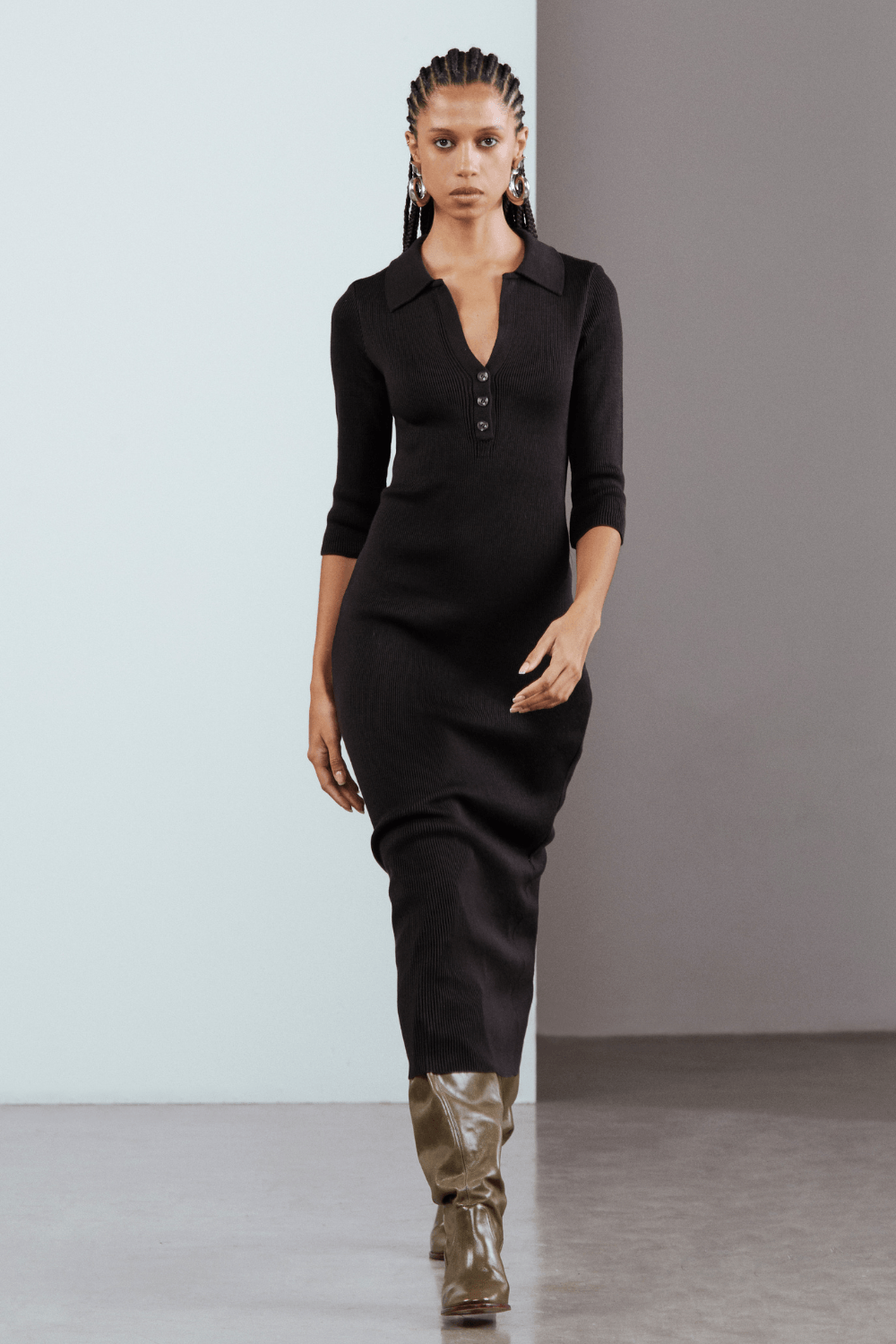 VESTIDO LONGO EM TRICOT COM 3 BOTÕES-PRETO P - PRETO - 316172